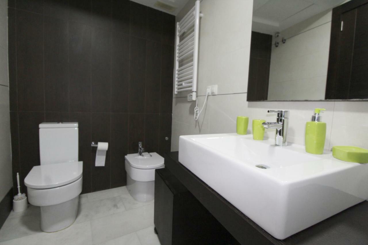 Precioso Apartamento Al Lado De Las Torres De Serrano Valencia Eksteriør billede